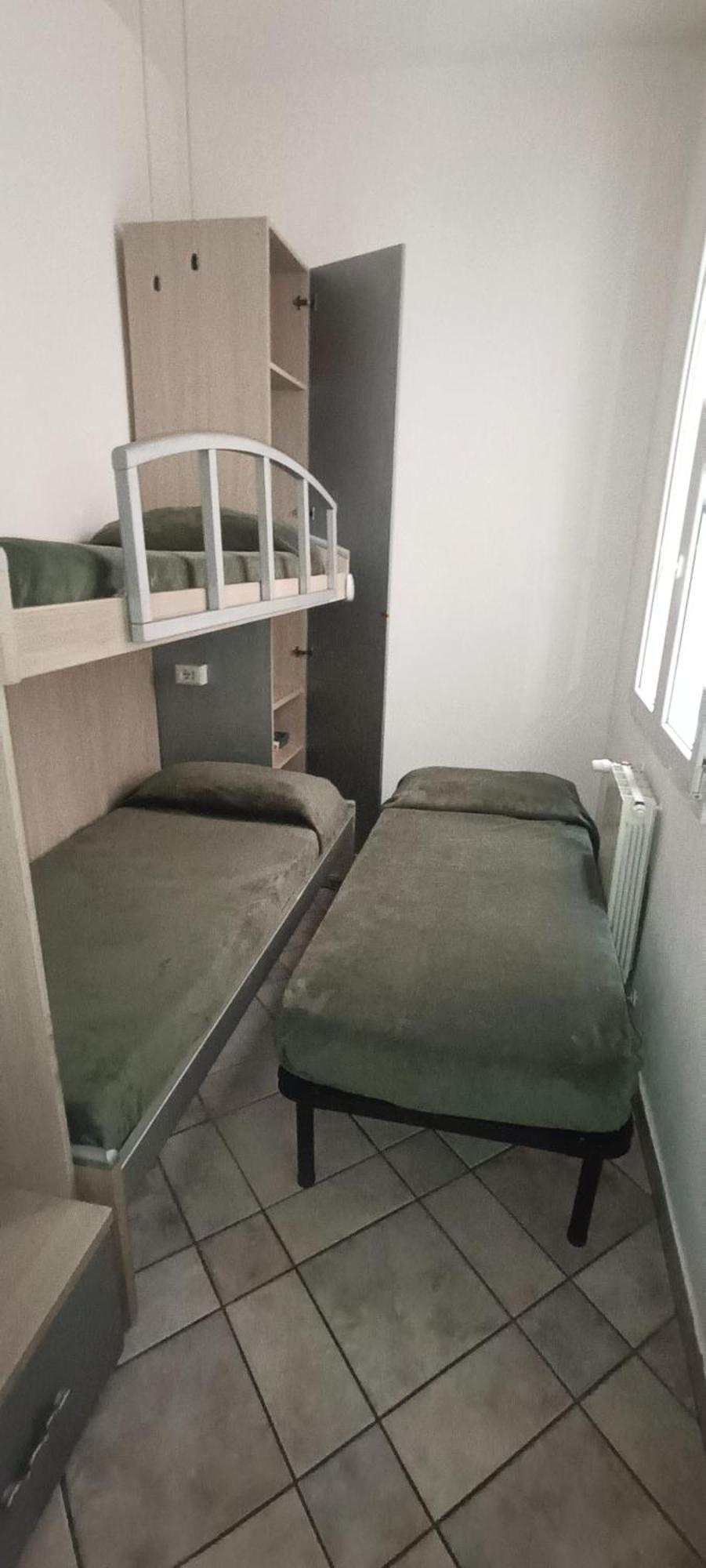 Casa Vacanze Completa Di Tutto E Anche Di Piu Livorno Eksteriør billede